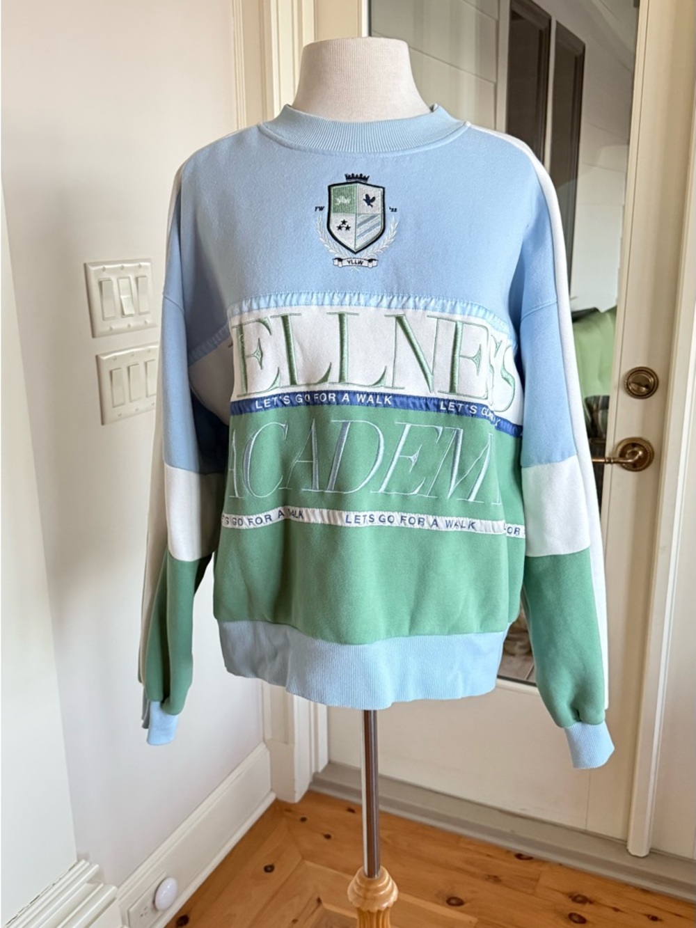 Yllw The Label Wellness Academy Crewneck